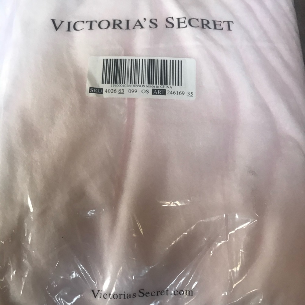 Victoria’s Secret Pink with Black script blanket